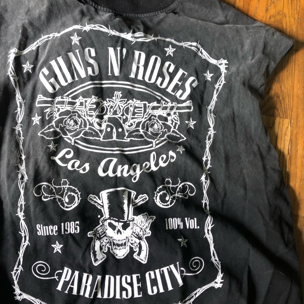 Guns N' Roses. The paradise city T-shirt Los Angeles.